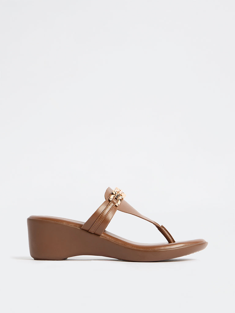 LUNA BLU Tan Chain-Detailed Comfort Sandals