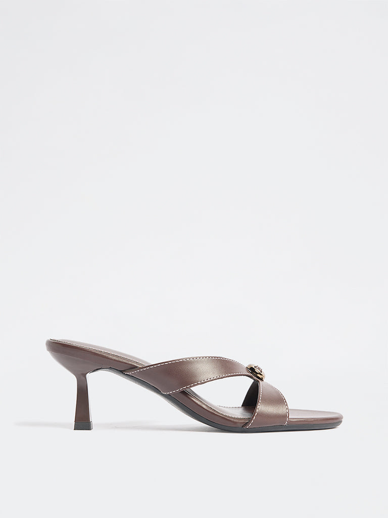 LUNA BLU Brown Buckle-Detailed Strap Sandals