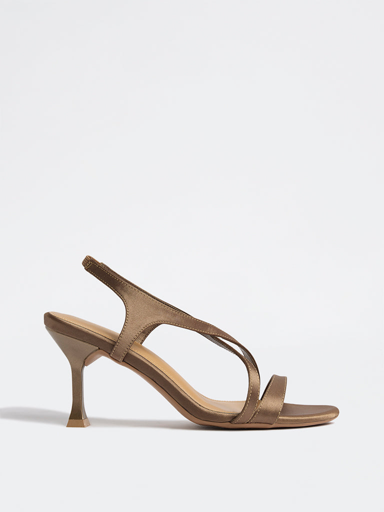 LUNA BLU Taupe Criss-Cross Detailed Sandals