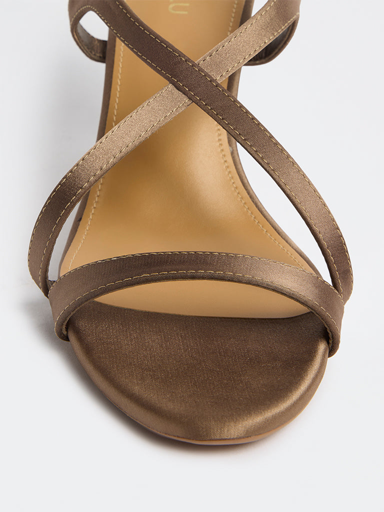 LUNA BLU Taupe Criss-Cross Detailed Sandals