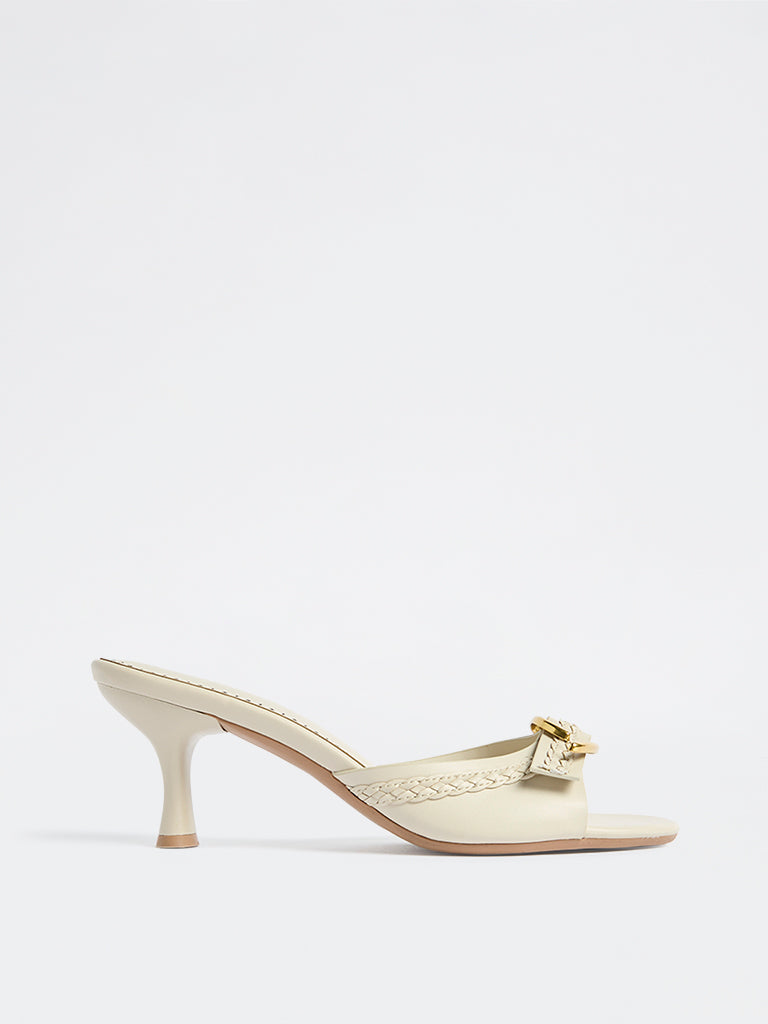 LUNA BLU Ivory Buckle-Detailed Sandals
