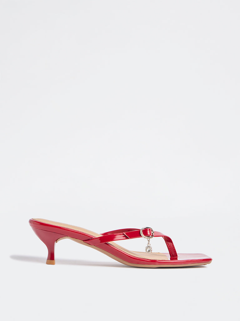 LUNA BLU Red Thong-Strap Sandals