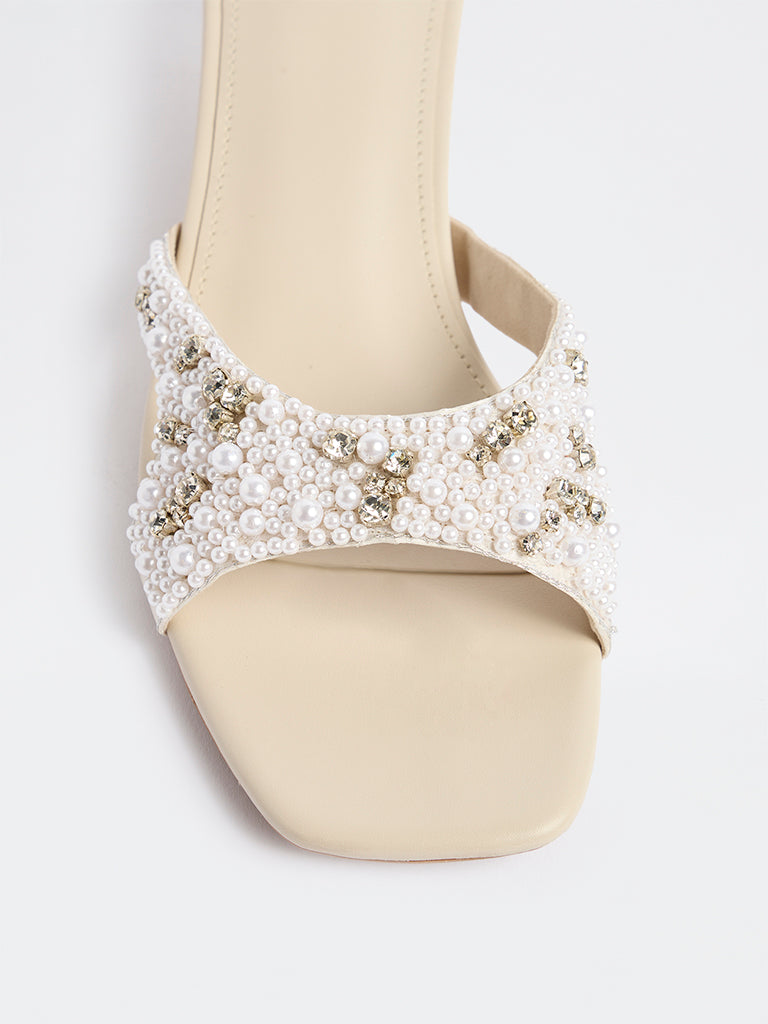 LUNA BLU Ivory Pearl Embellished Sandals