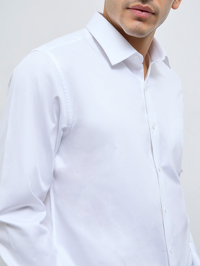WES Formals White Solid Slim-Fit Cotton Shirt