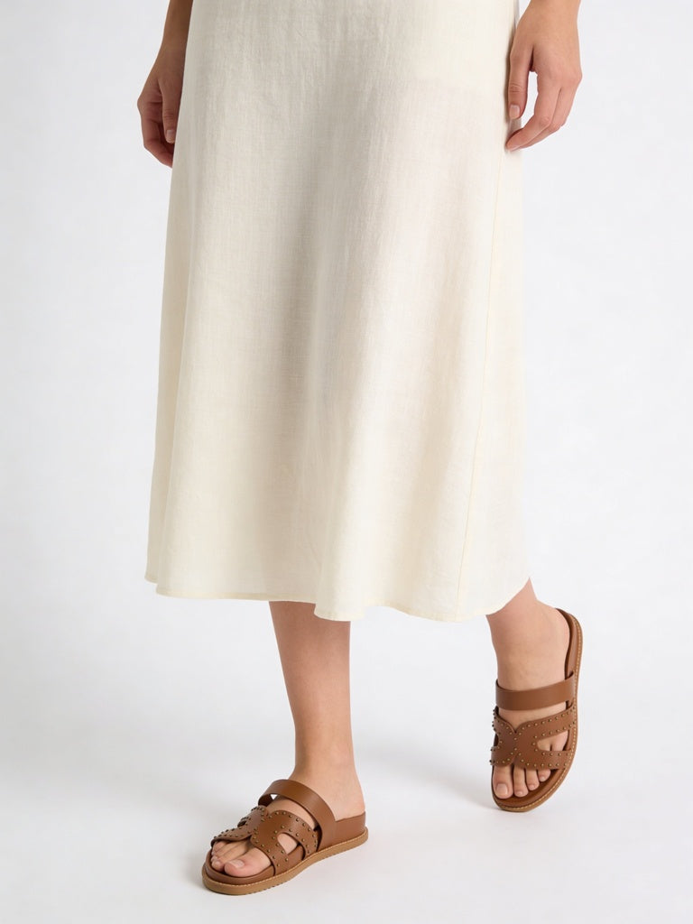 LUNA BLU Tan Stud Detailed Comfort Sandals