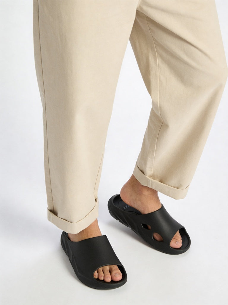 SOLEPLAY Black Sports Slides