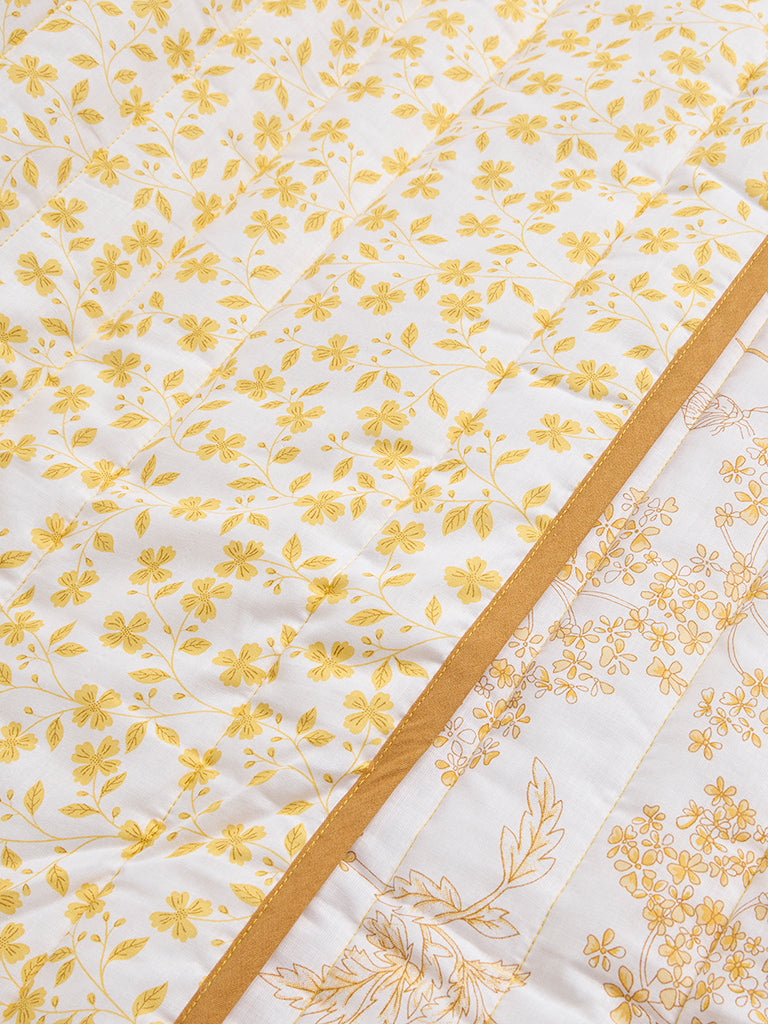 Westside Home Yellow Floral Printed Reversible Queen Bed Comforter