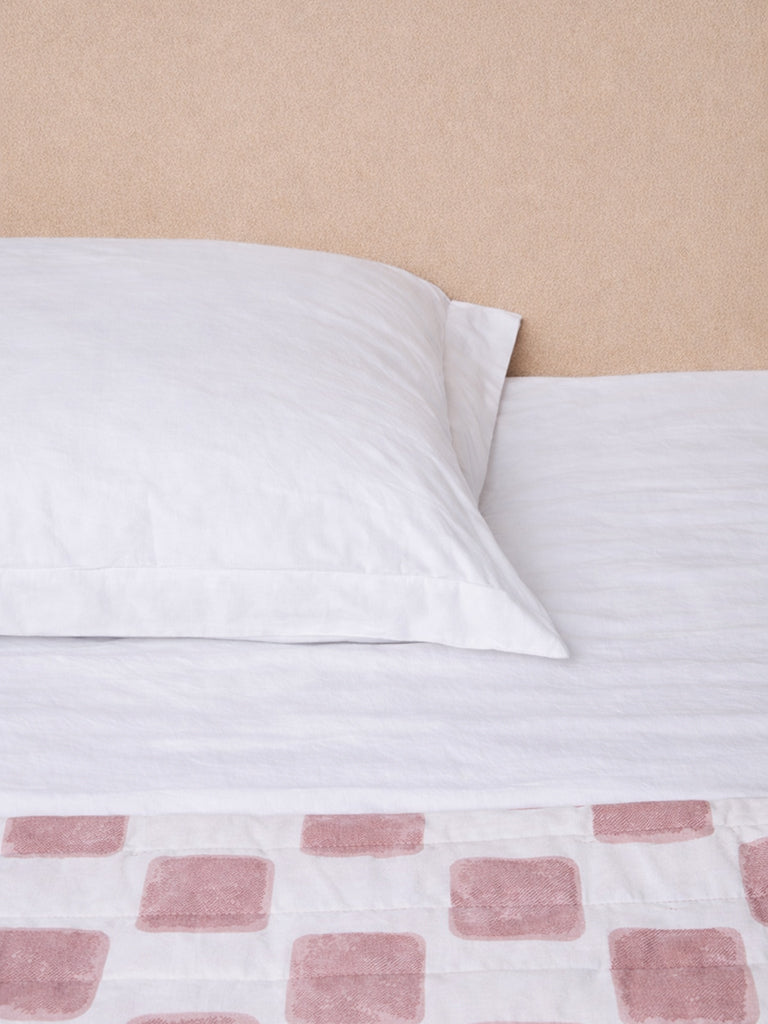 Westside Home Pink Printed Reversible Quilted Queen Bed Comforter