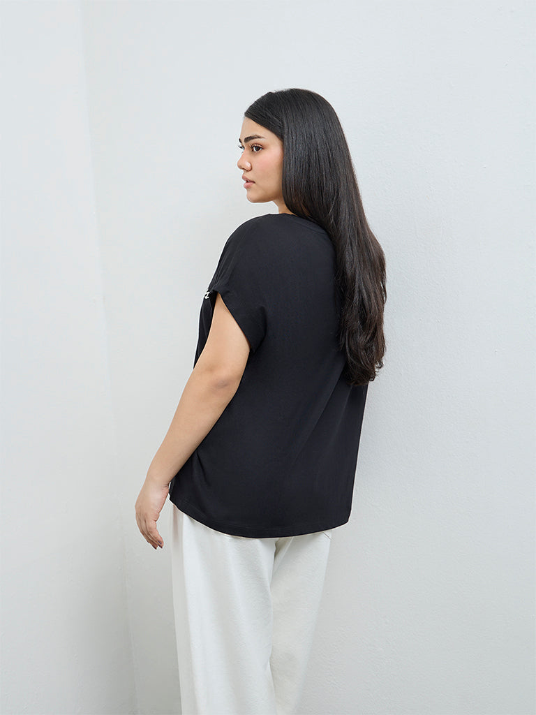 Gia Black Text Printed Cotton T-Shirt
