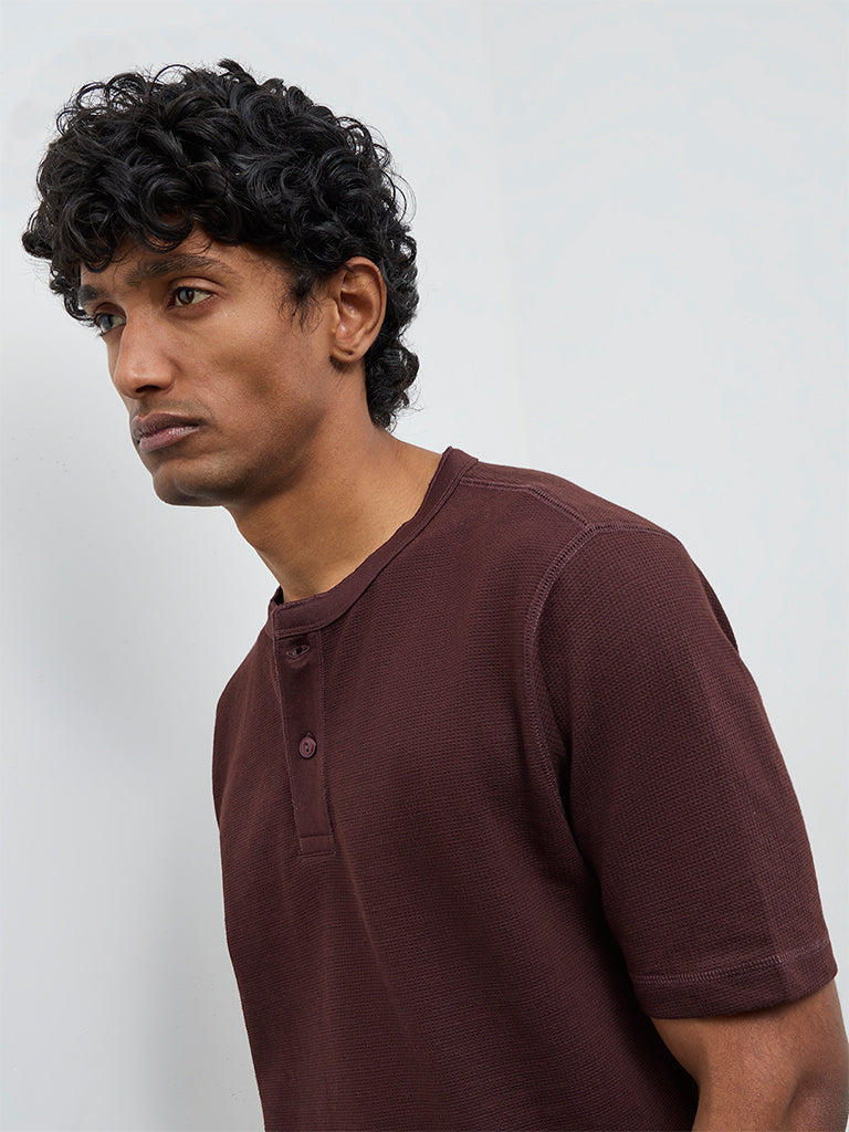 WES Casuals Dark Brown Textured Relaxed Fit Cotton-Blend T-Shirt