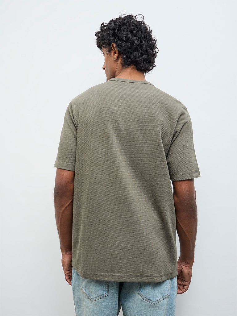 WES Casuals Olive Textured Relaxed Fit Cotton-Blend T-Shirt