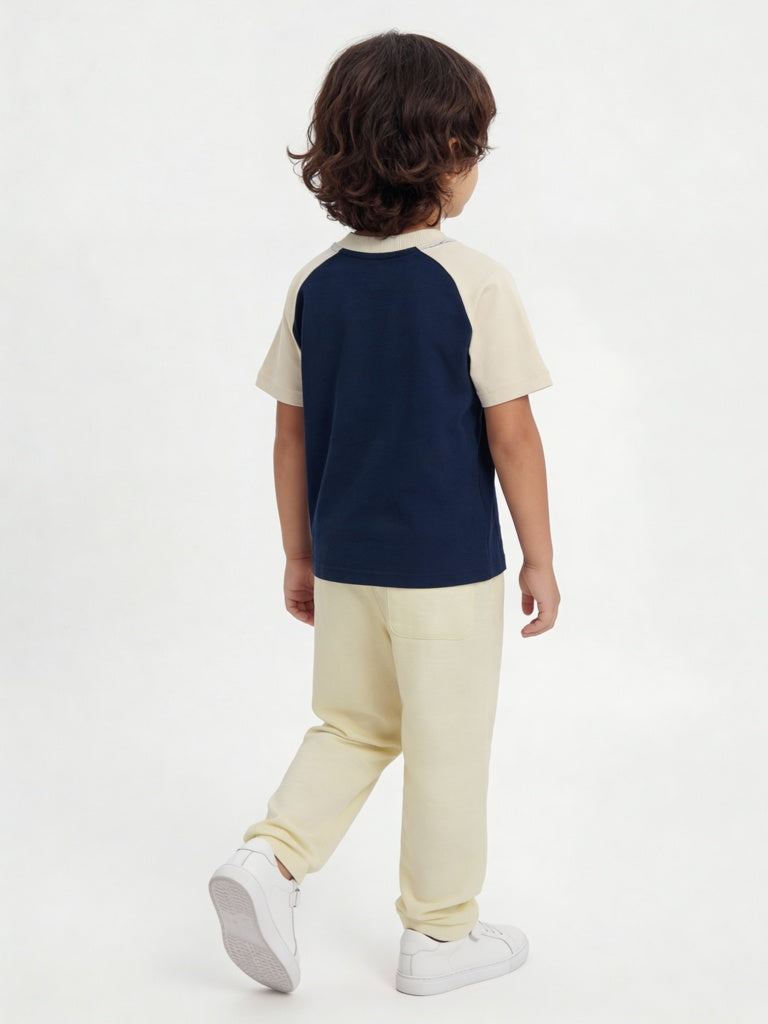 HOP Kids Boys Cream Solid Relaxed-Fit Mid-Rise Cotton-Blend Trousers