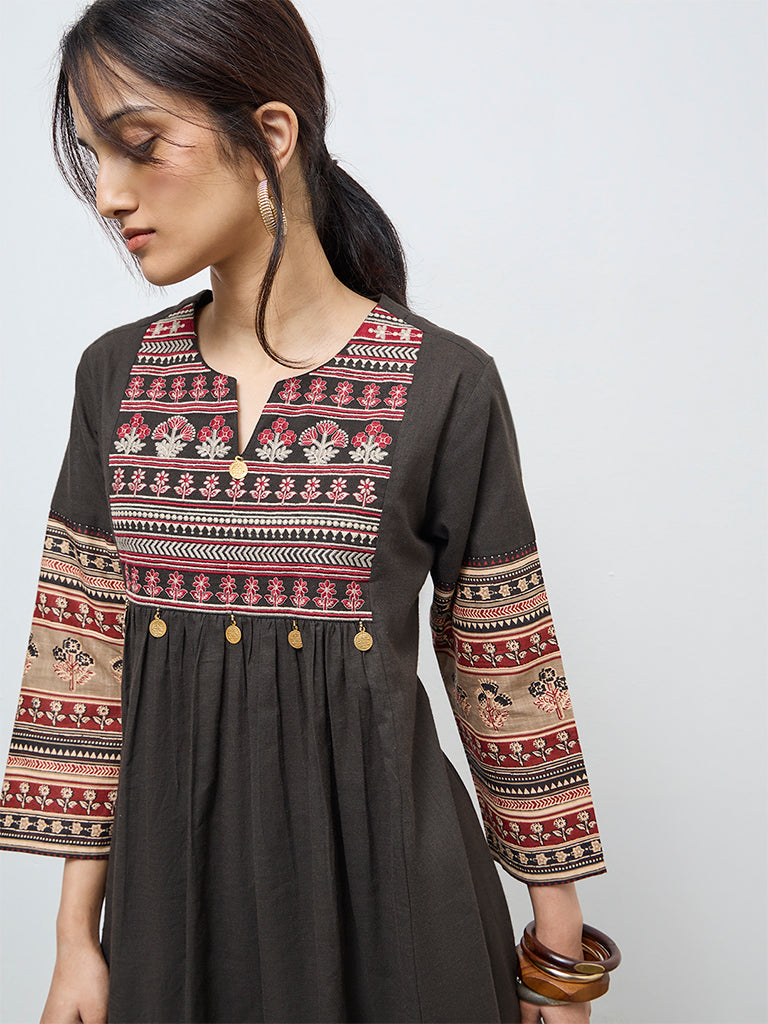 Utsa Black Floral Embroidered Cotton A-Line Kurta