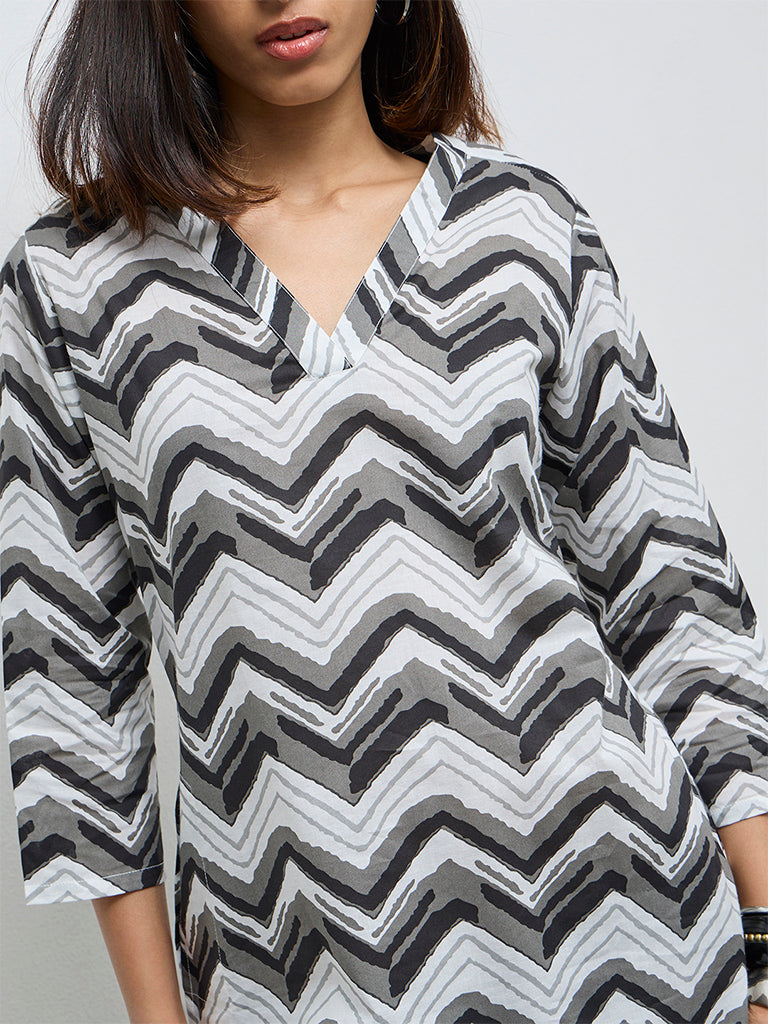 Utsa Black Chevron Cotton Straight Kurta