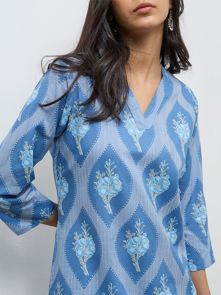Utsa Blue Floral Printed Cotton Straight Kurta