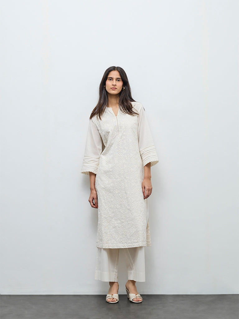 Zuba White Floral Embroidered A-Line Cotton Kurta