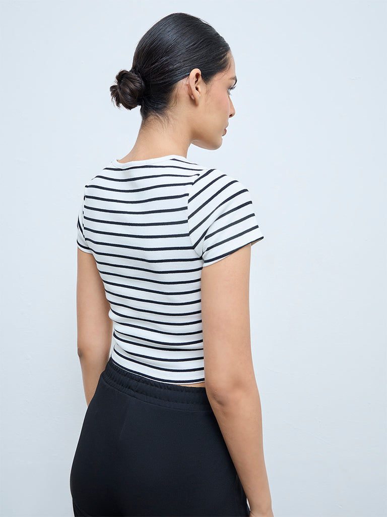 Nuoflexx White Striped Cotton-Blend T-Shirt