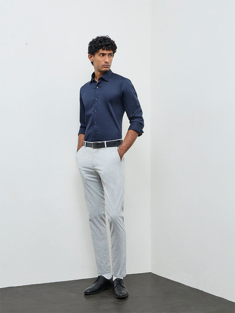 WES Formals Navy Solid Slim-Fit Cotton Shirt