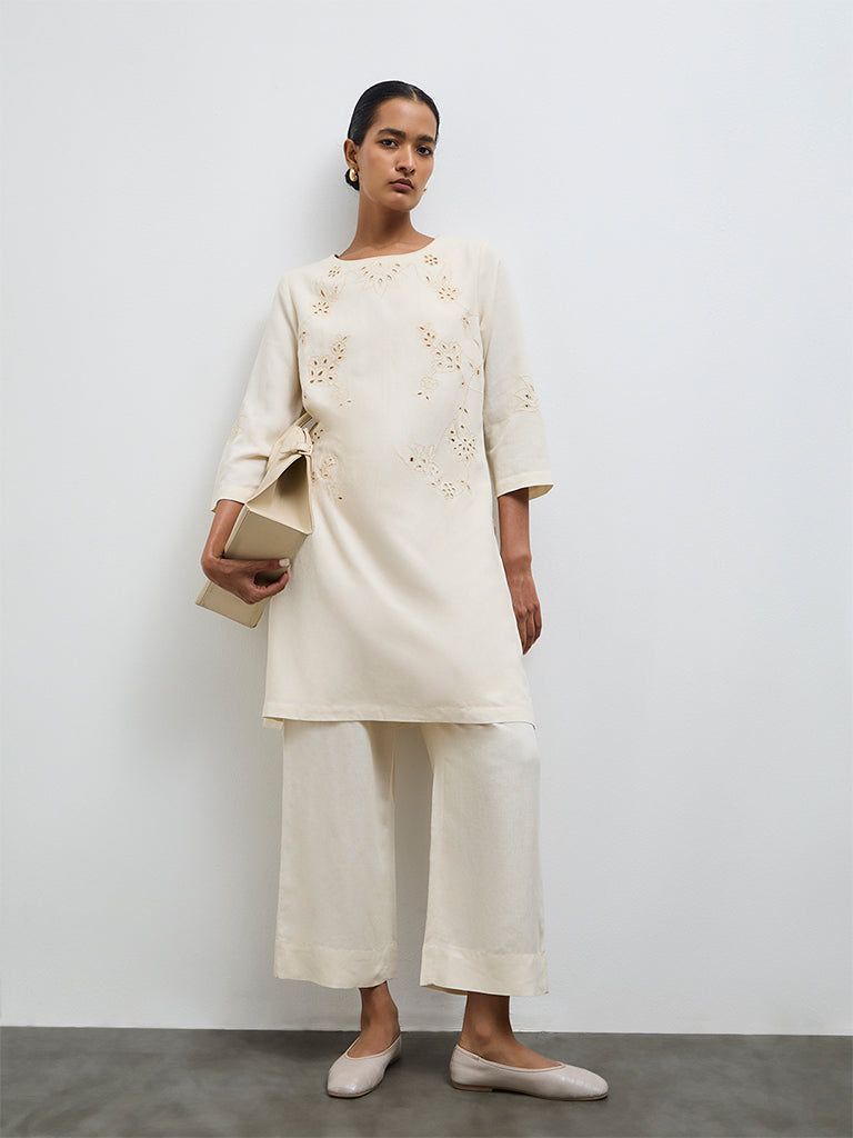 Zuba Cream Floral Embroidered A-Line Kurta