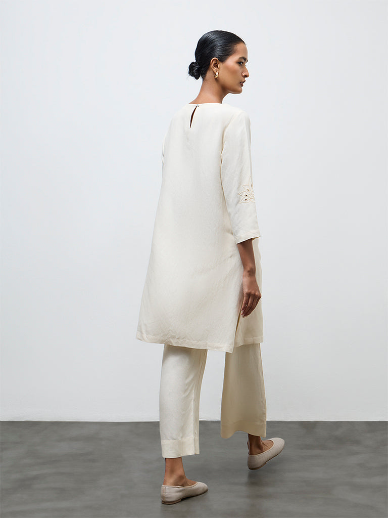 Zuba Cream Floral Embroidered A-Line Kurta