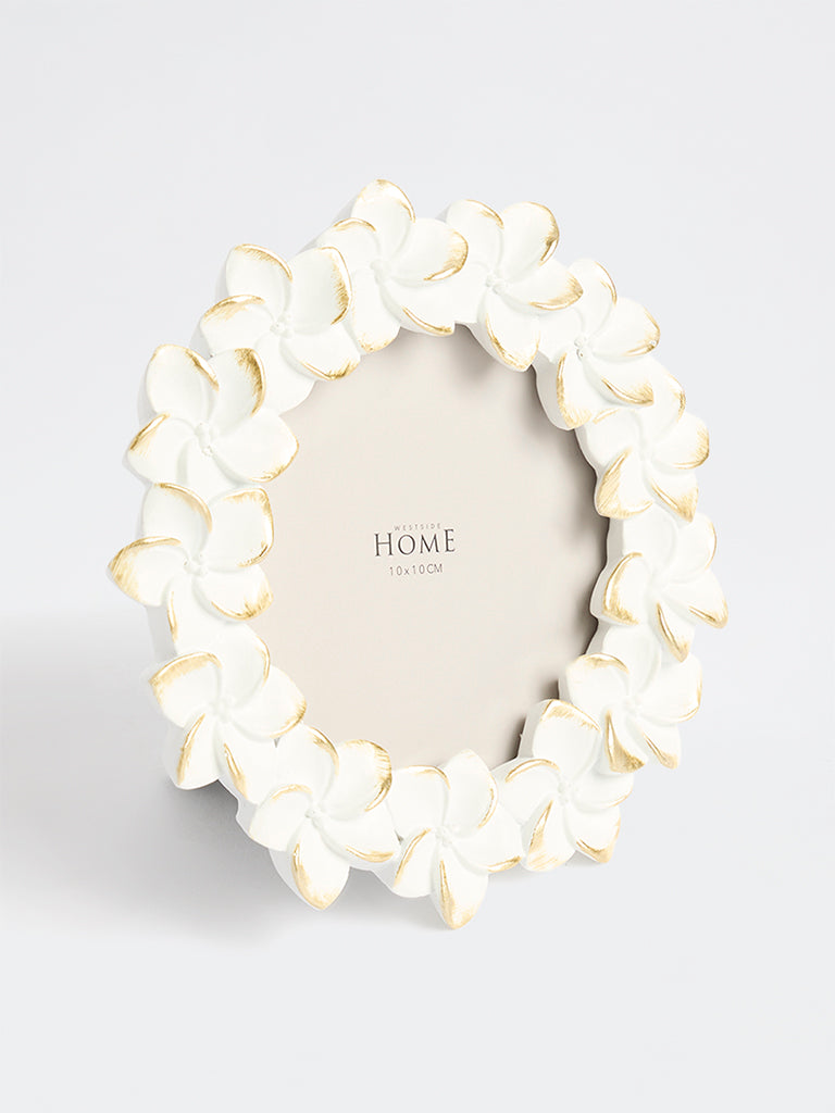 Westside Home White Flower Circular Photo Frame