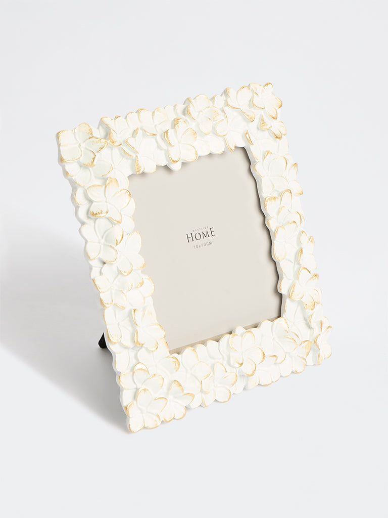 Westside Home White Resin Flower Photo Frame