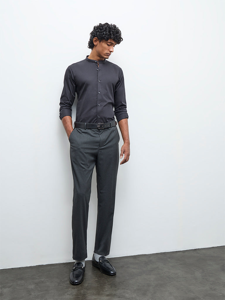 WES Formals Black Solid Slim-Fit Cotton Shirt