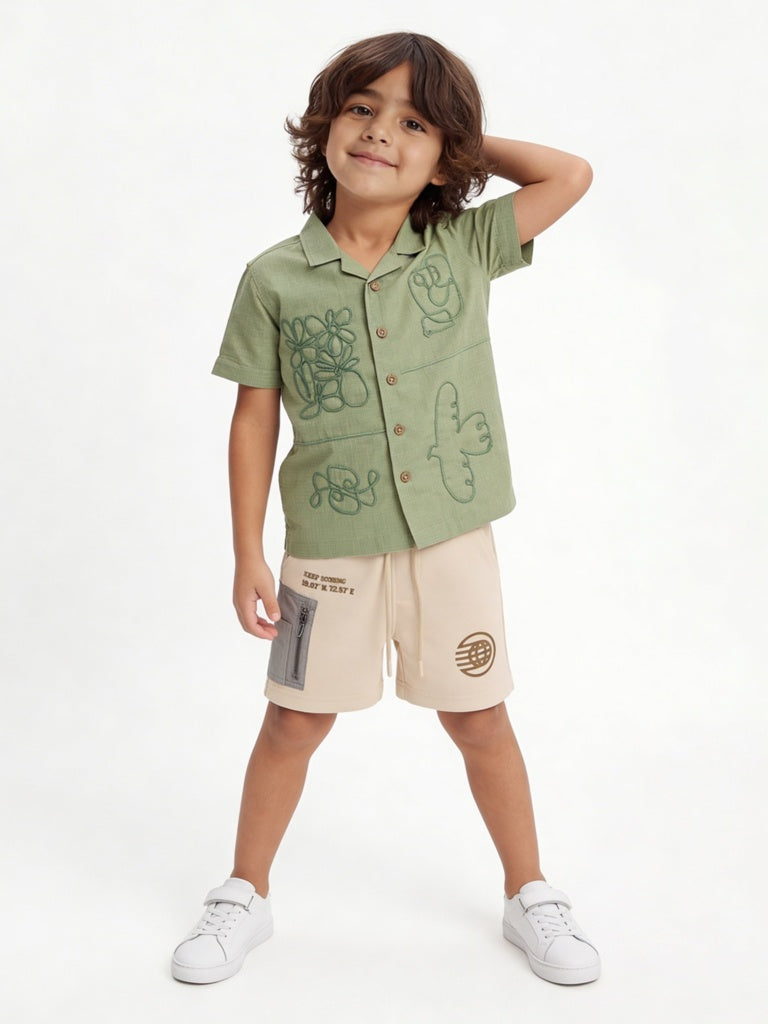 HOP Kids Boys Beige Text Printed Mid-Rise Shorts