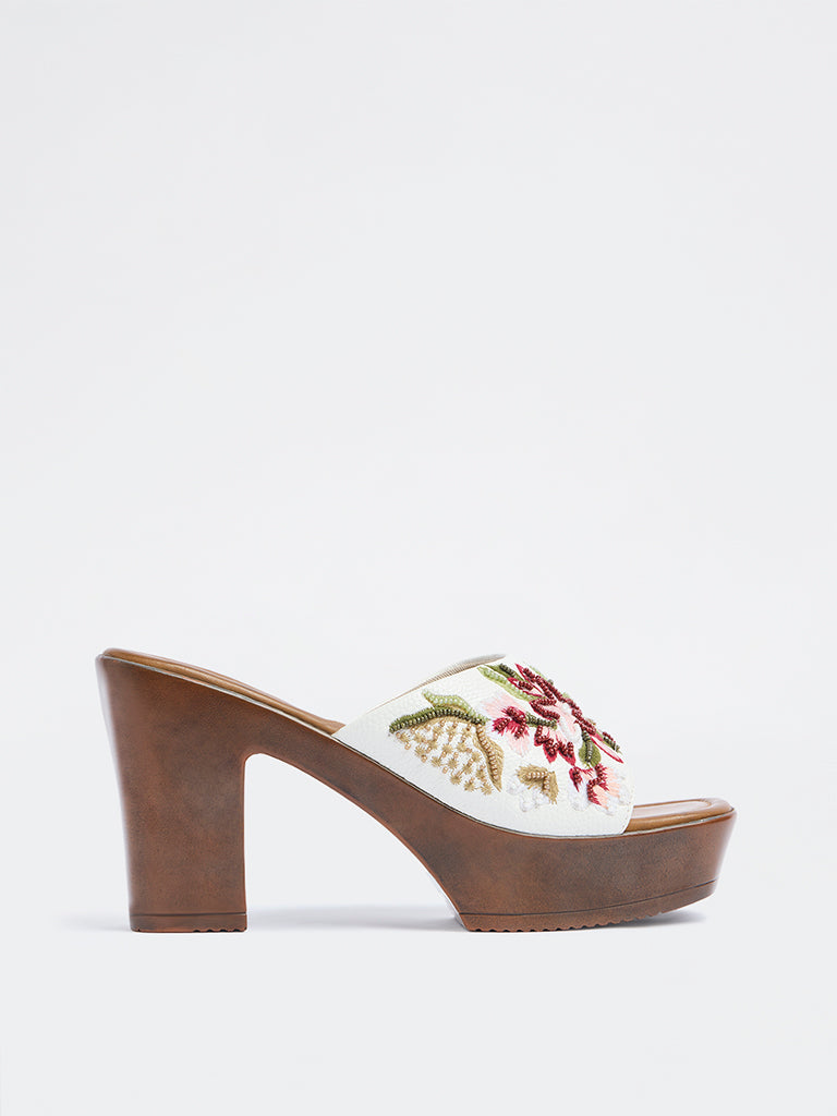 LUNA BLU Red Floral Embroidered Heel Sandals