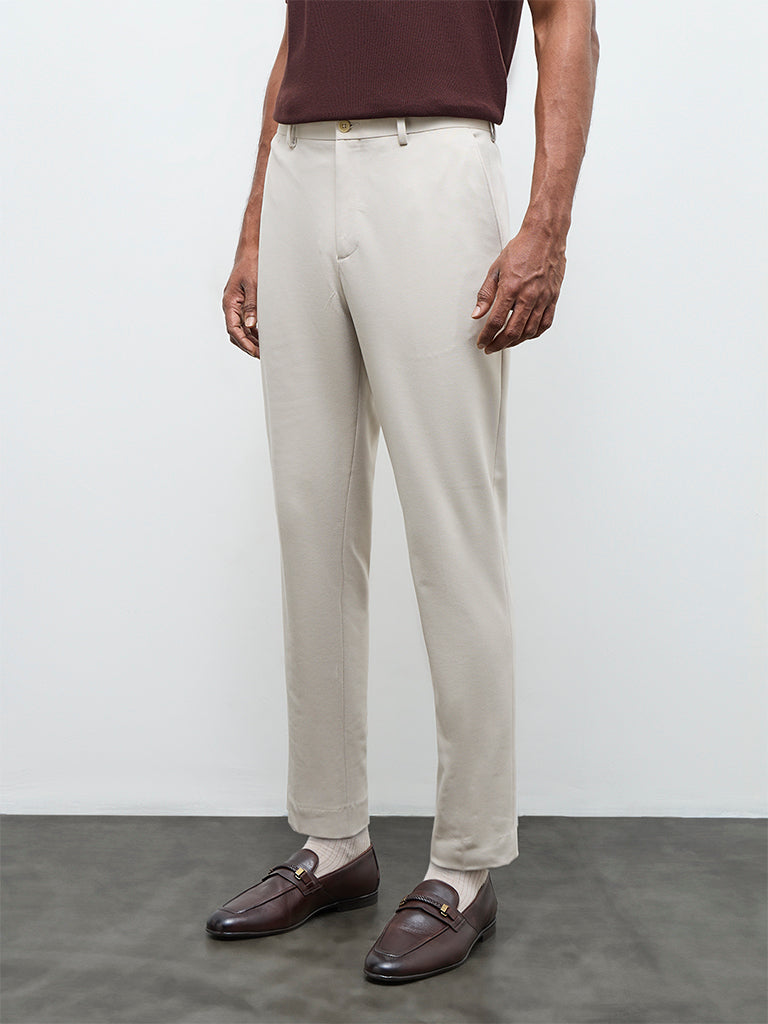 WES Formals Ivory Solid Slim-Fit Mid-Rise Trousers