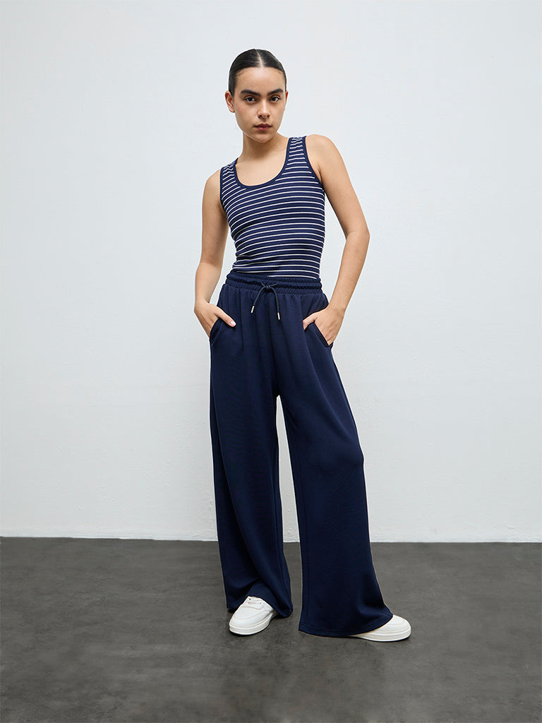 Nuoflexx Navy Solid High-Rise Pants