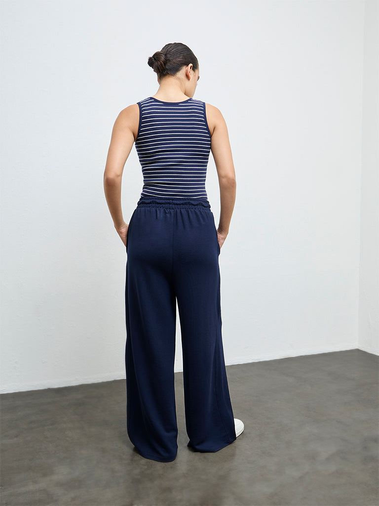 Nuoflexx Navy Solid High-Rise Pants