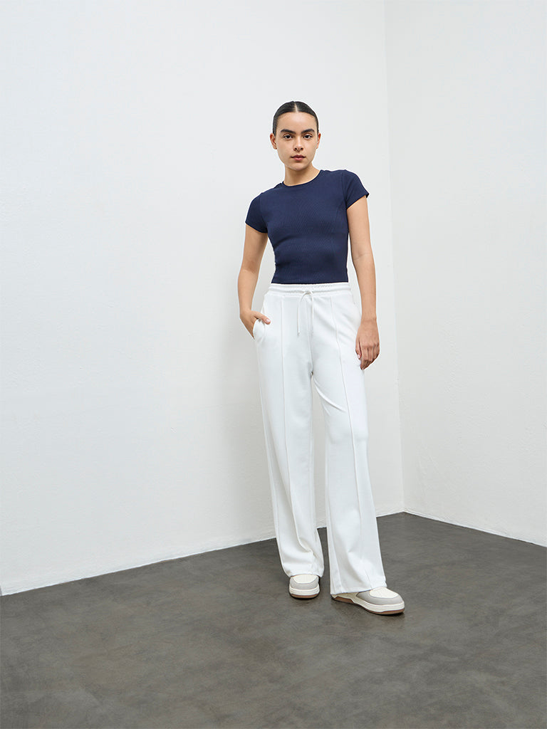 Nuoflexx White High-Rise Pants