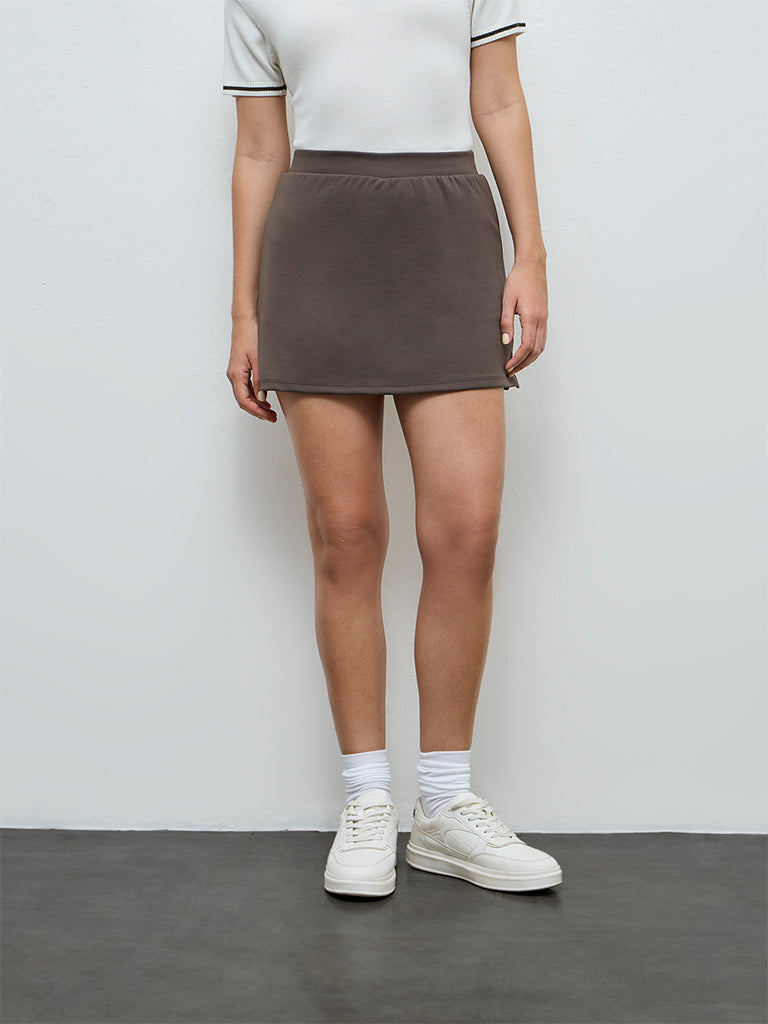 Nuoflexx Olive Solid High-Rise Skorts
