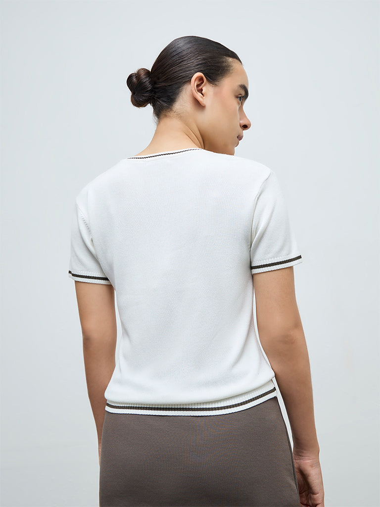 Nuoflexx Off-White Contrast-Detail Cotton Top