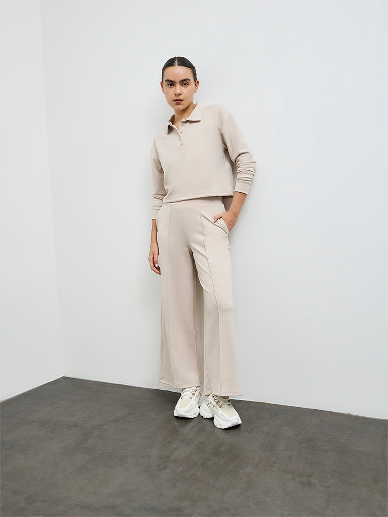 Nuoflexx Beige Solid T-Shirt