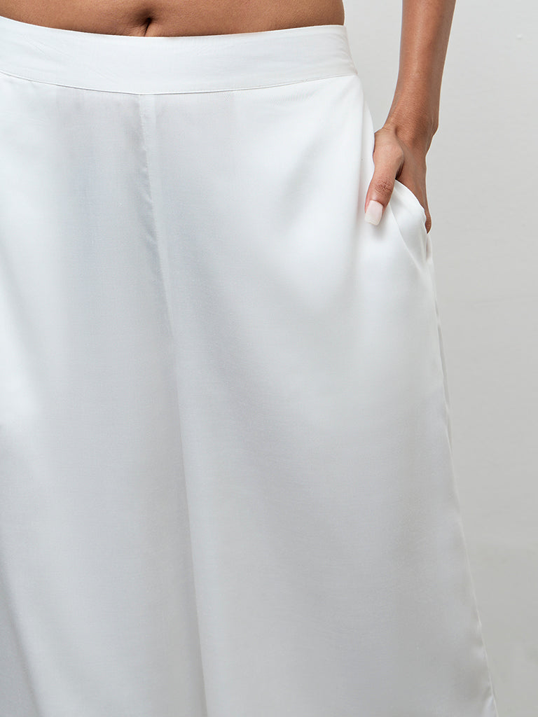 Zuba White Solid Pants