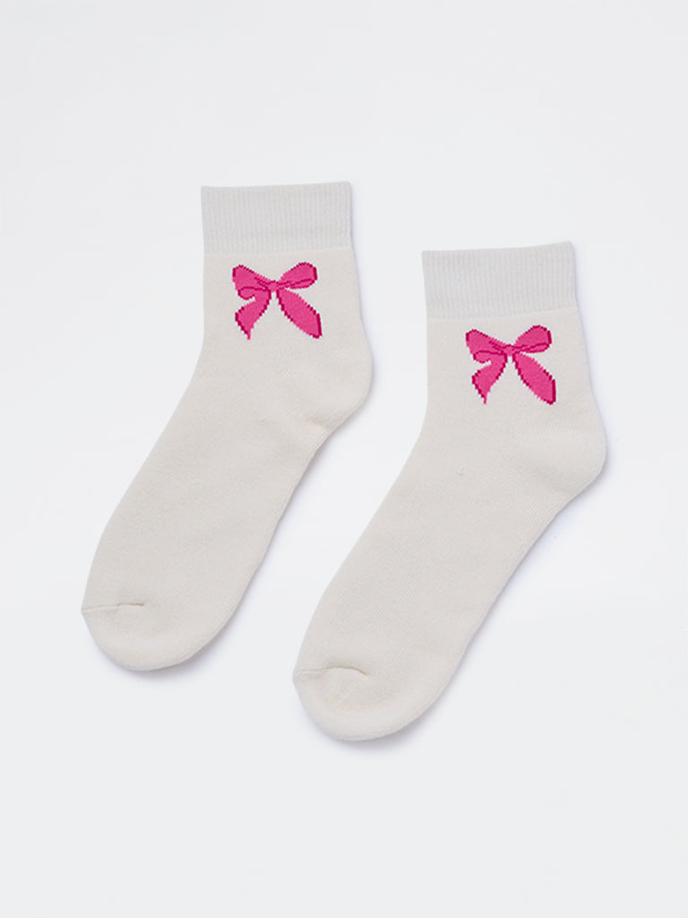 Superstar White Bow Detailed Socks