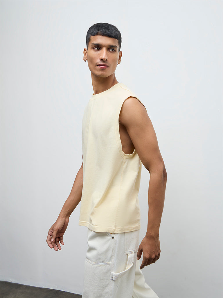 Nuon Yellow Solid Relaxed Fit Cotton T-Shirt