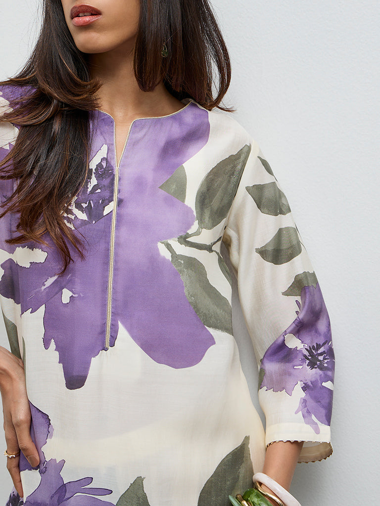 Utsa Off-White Floral Design A-Line Kurta
