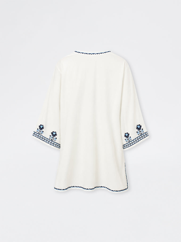 Diza White Embroidered Straight Kurta