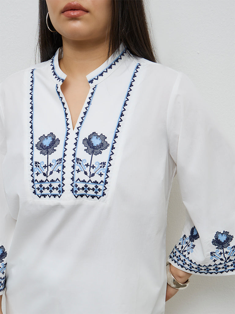 Diza White Embroidered Straight Kurta