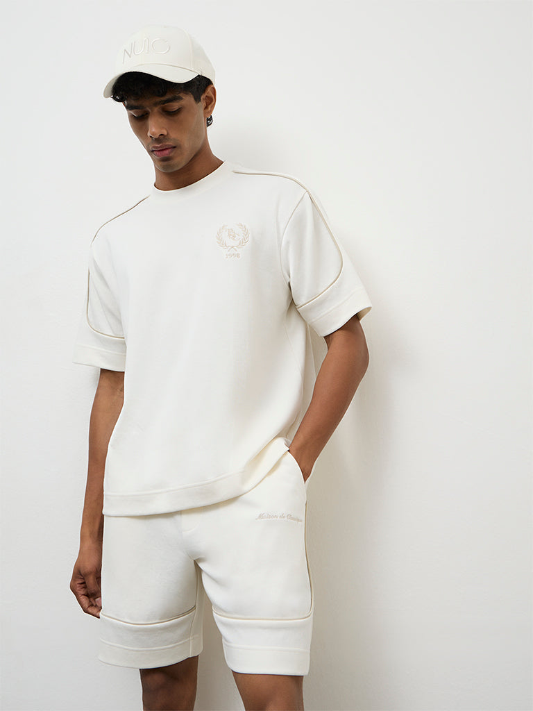 Nuoflexx Off-White Text-Design Relaxed Fit Cotton-Blend T-Shirt