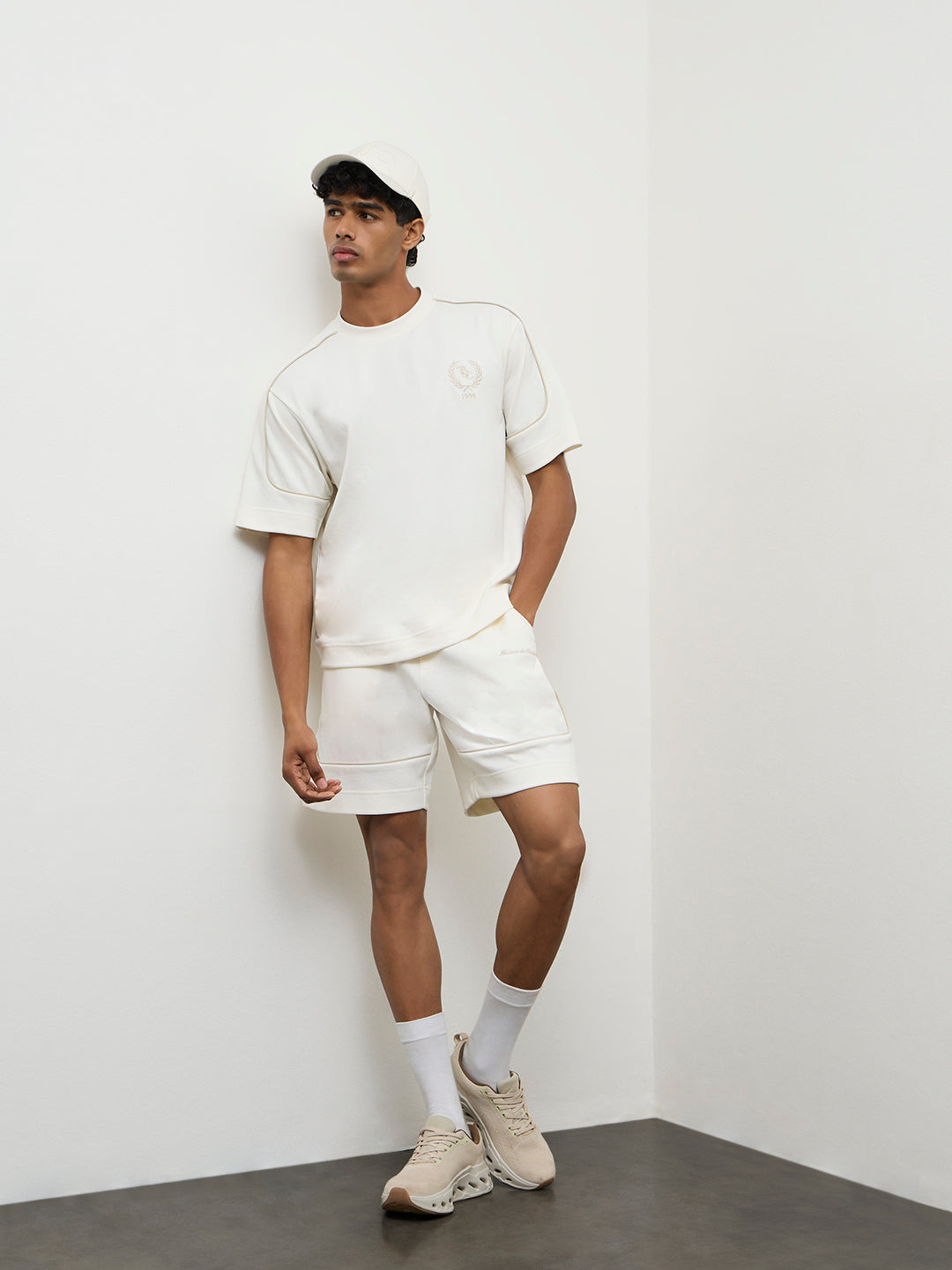 Nuoflexx Off-White Text-Design Relaxed Fit Cotton-Blend T-Shirt