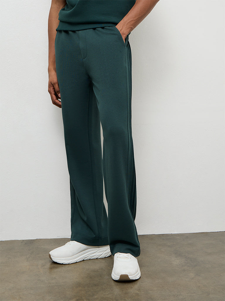 Nuoflexx Green Relaxed Fit Mid-Rise Cotton-Blend Track Pants