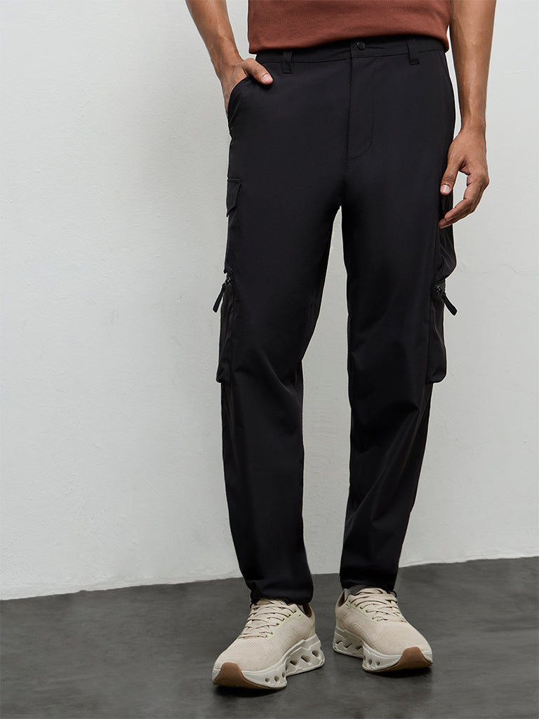 Nuoflexx Black Relaxed-Fit Mid-Rise Cargo Pants