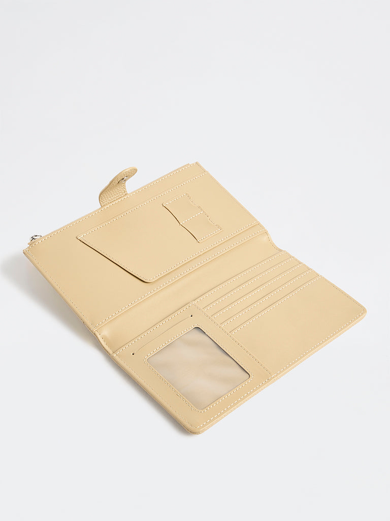 Westside Beige Textured Passport Holder