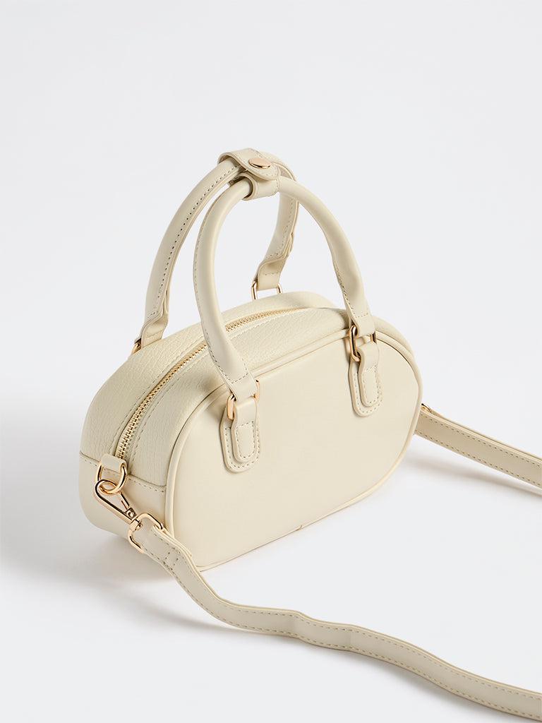 Westside Off-White Horizonal Shoulder Bag