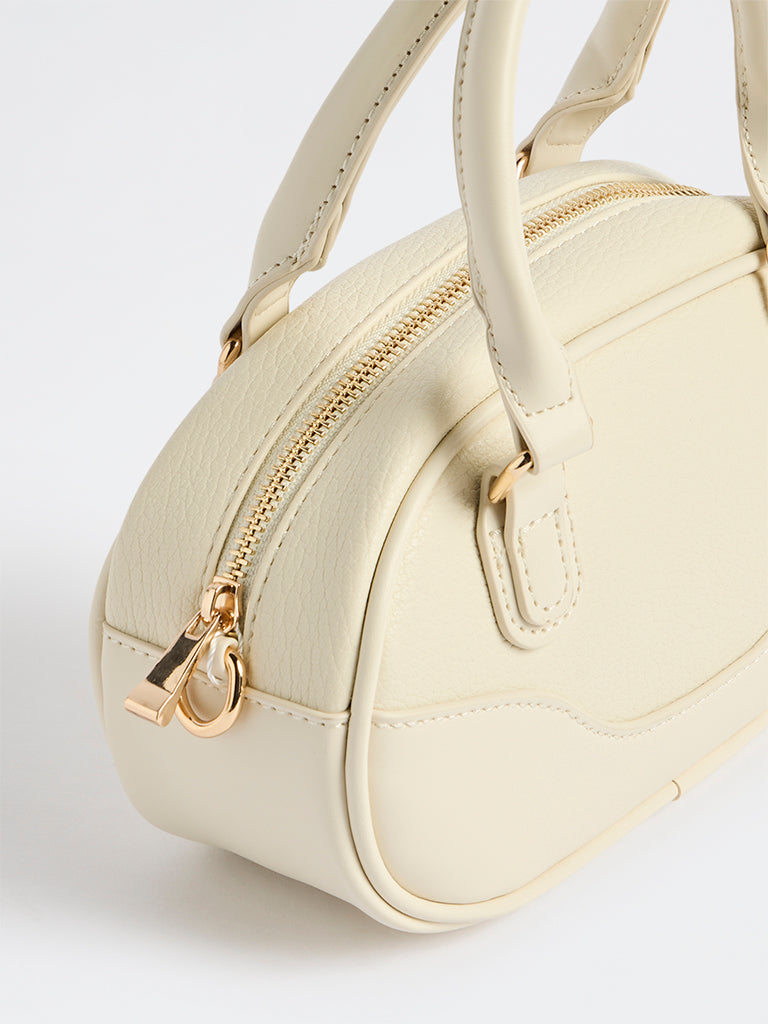 Westside Off-White Horizonal Shoulder Bag