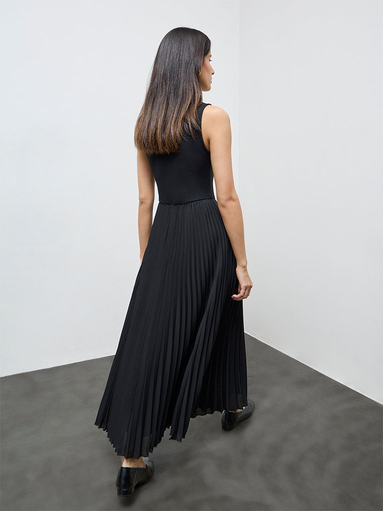 Wardrobe Black Pleated A-Line Dress